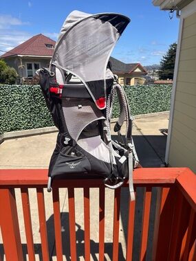 OSPREY Black and Light Gray Child Carrier Backpack with Sunshade
